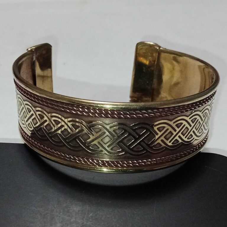 Brass Cuff Celtic Knot
